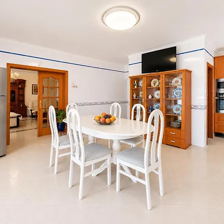 Fatana Villa Ferragudo (Faro)