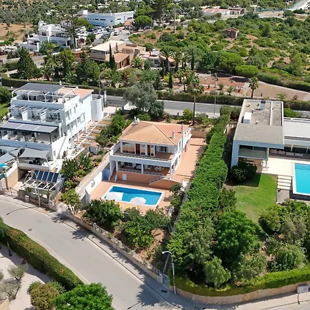 Villa Fatana *